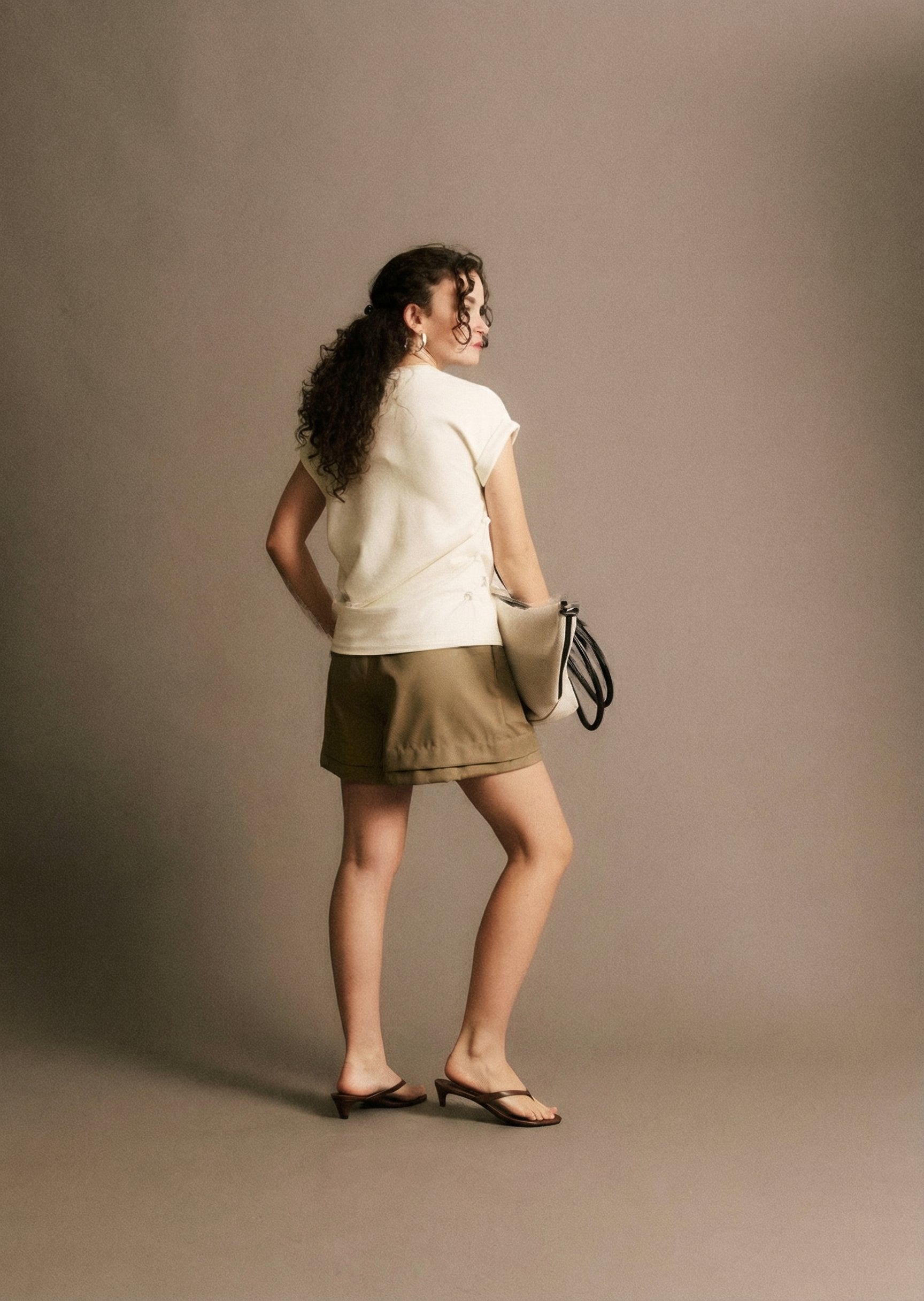 Short Stanley I BEIGE - JJ26C054-BEIGE-2.jpg