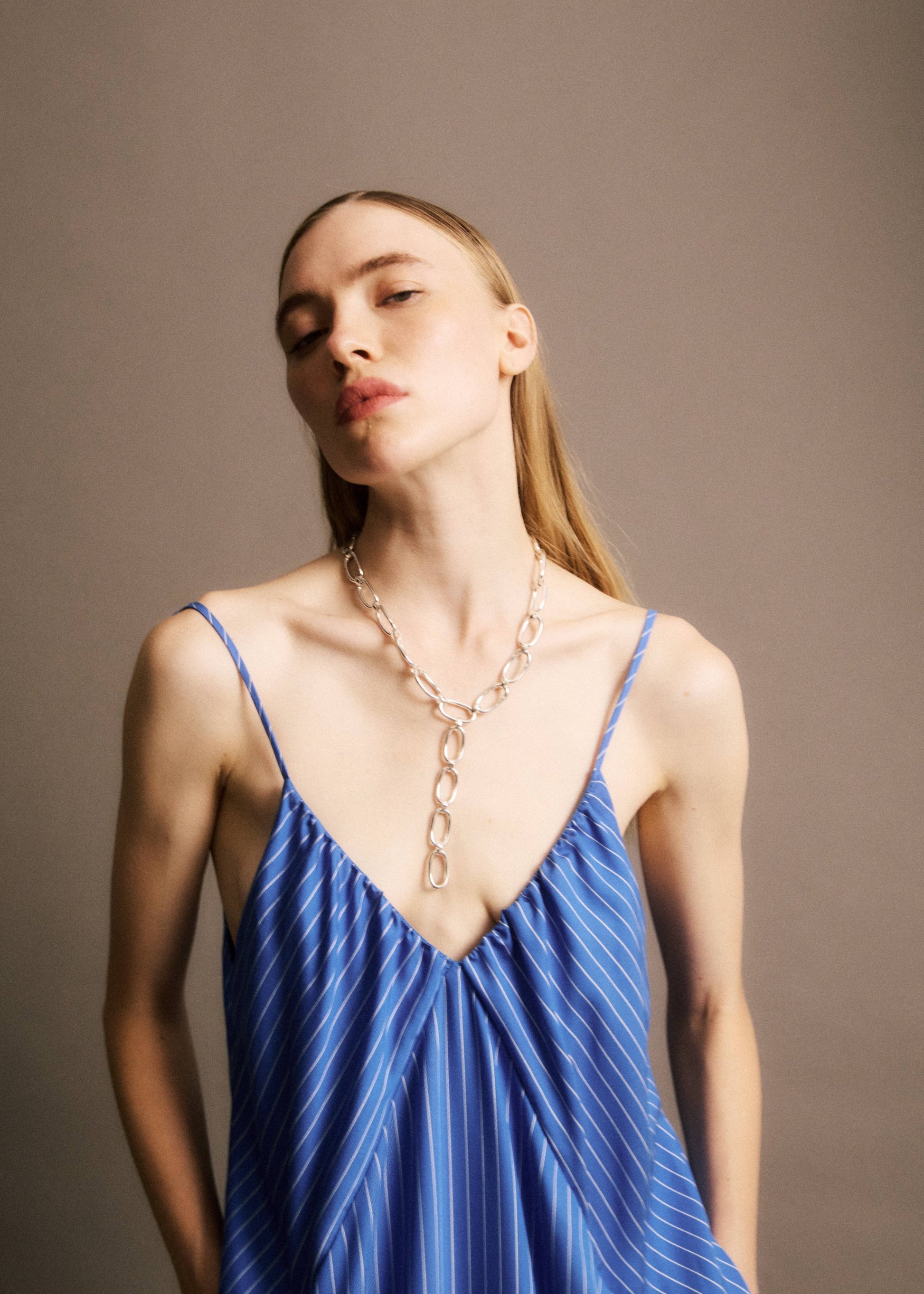Robe Vadim I BLEU ÉLECTRIQUE - JJ26C100-BLEU-ELECTRIQUE-4.jpg