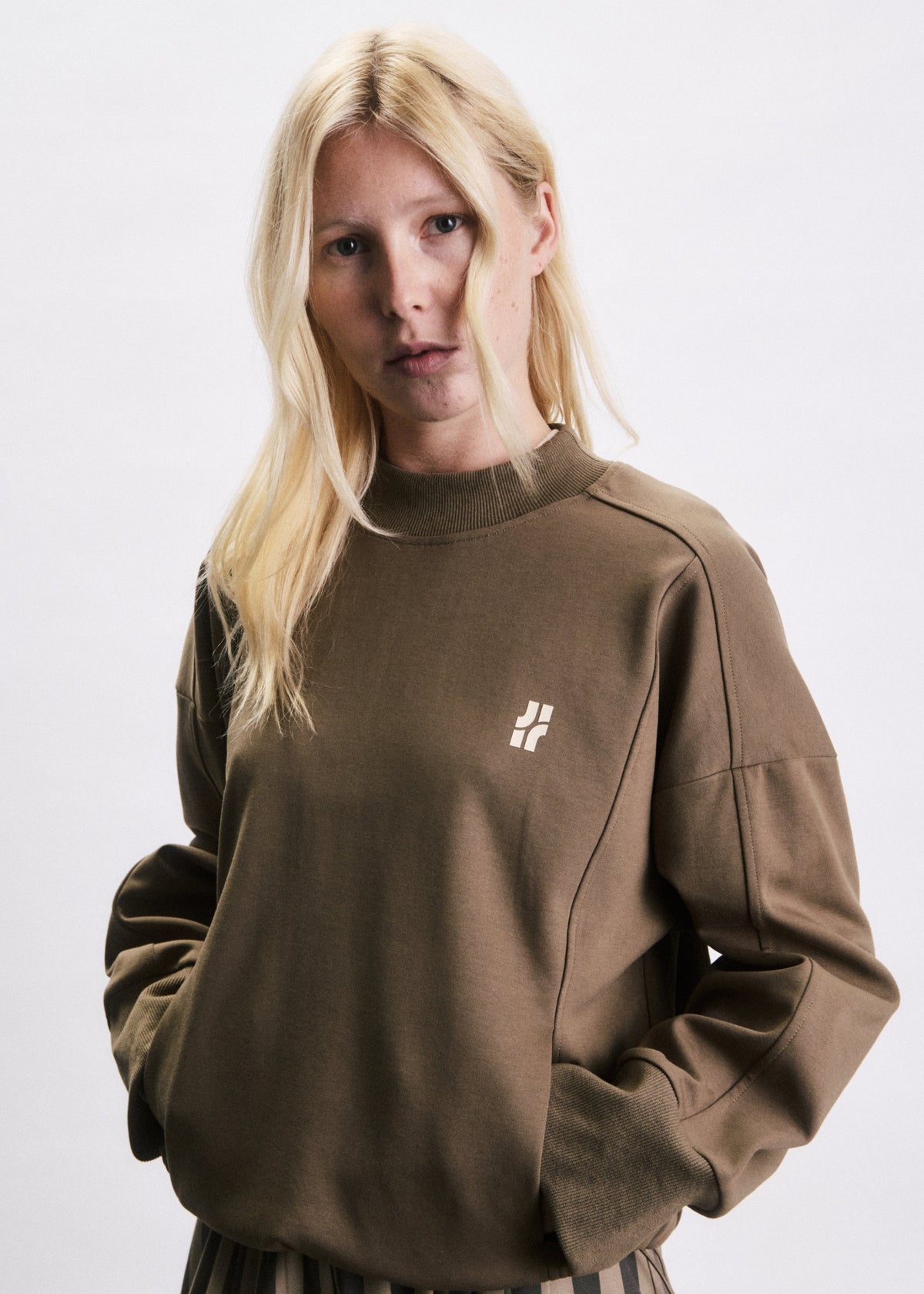 Sweatshirt Thiago I BEIGE - JJ26C332-BEIGE-4.jpg