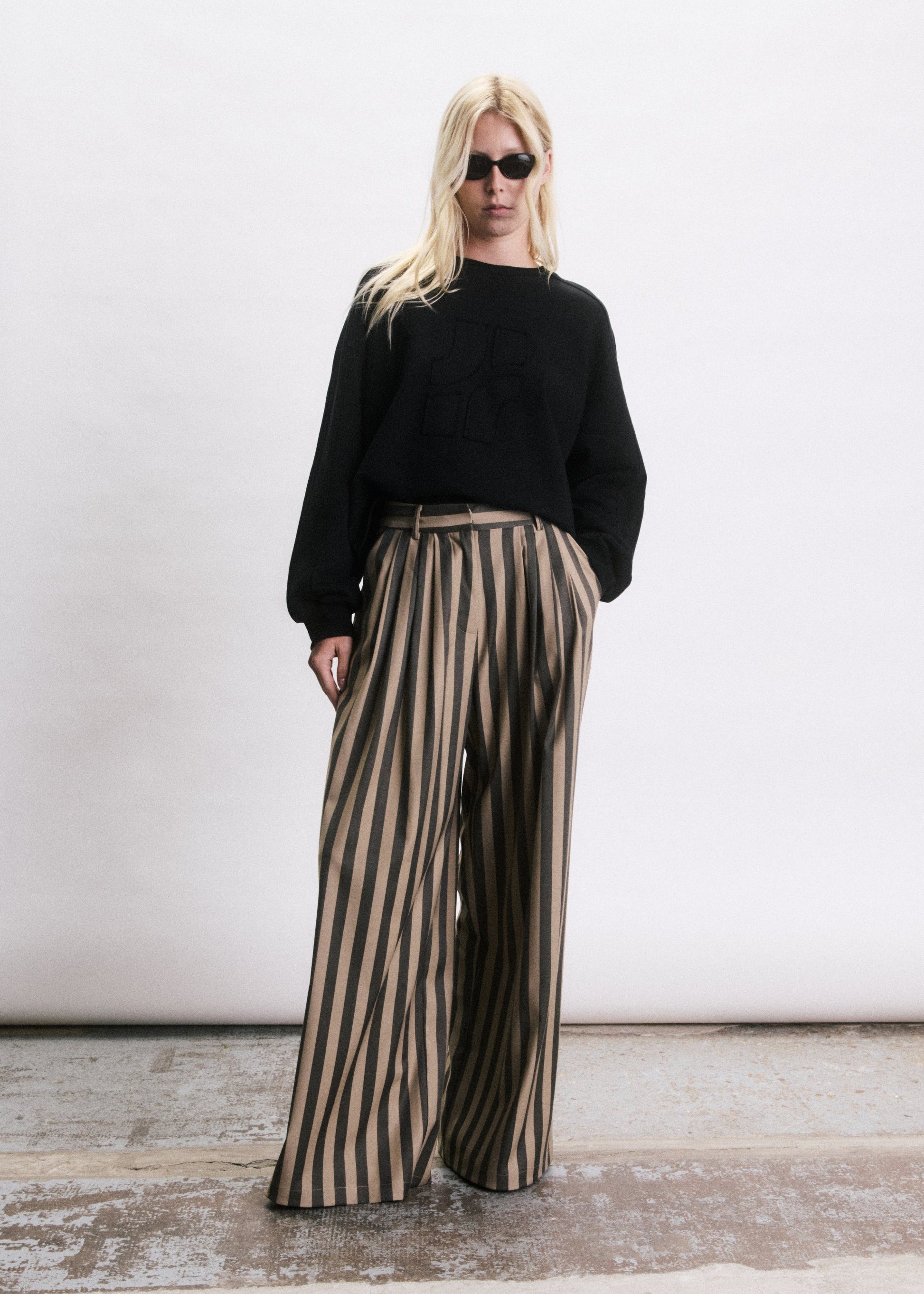 Sweatshirt Soen I NOIR - JJ26C347-NOIR-1.jpg