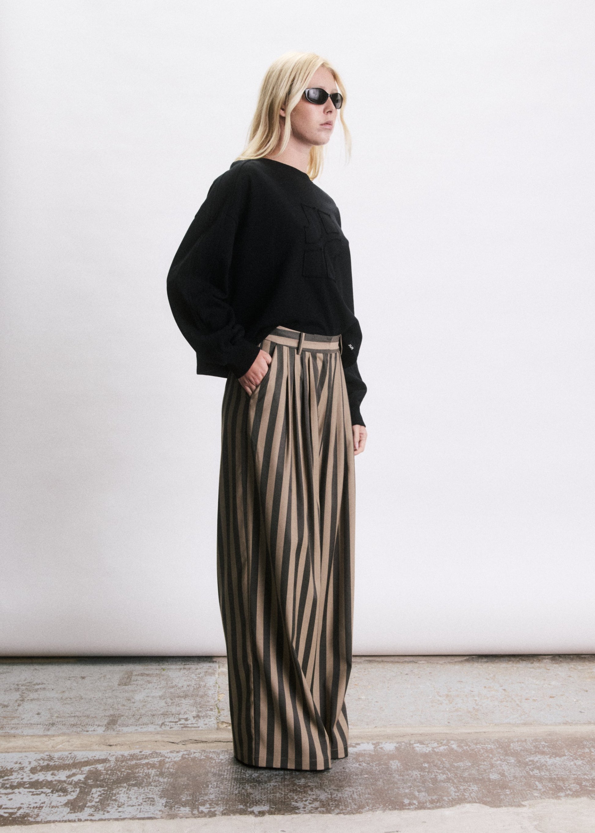 Sweatshirt Soen I NOIR - JJ26C347-NOIR-2.jpg